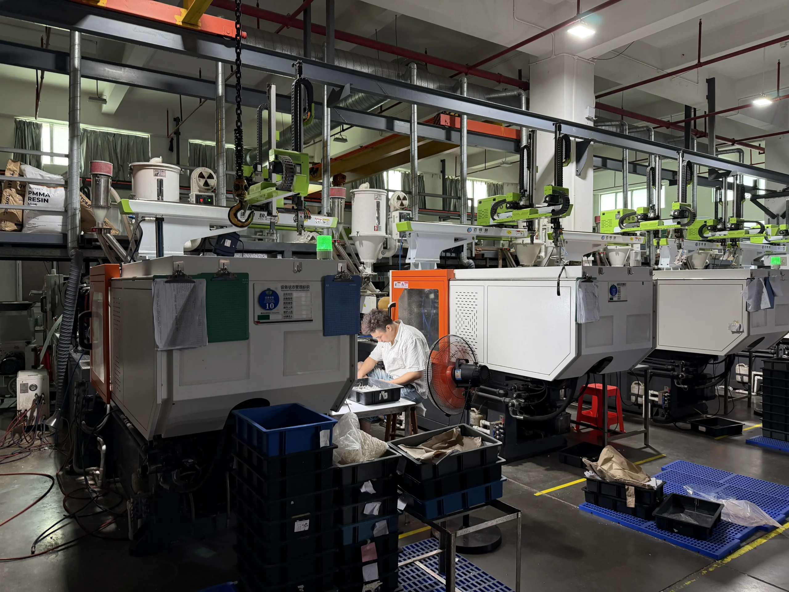 Vinyl injection workshop molding custom PVC toys